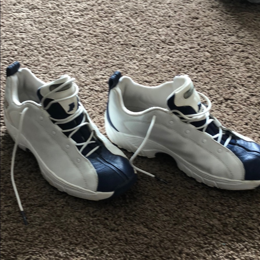 Reebok Iverson Men’s Shoes
